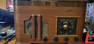 Why Small Rubber Parts Make a Big Difference in Radio Restoration